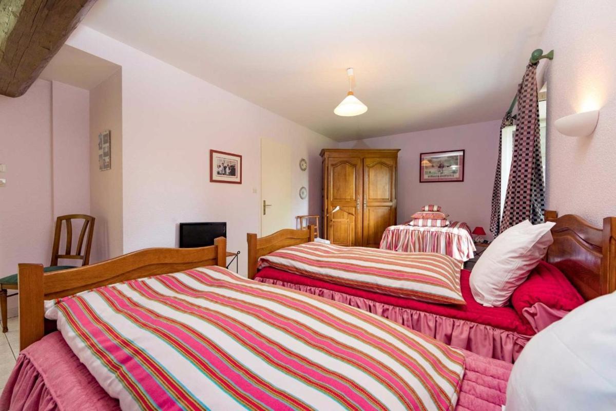 Jolie Vache Deguisee En Fleurs, Chambre D'Hote A Soulosse الغرفة الصورة